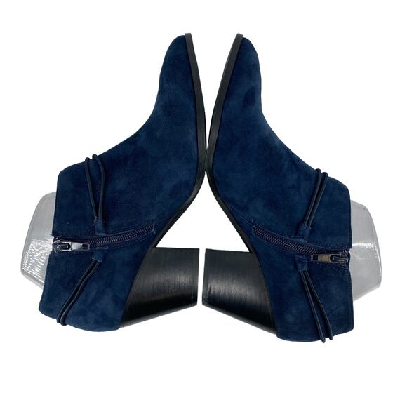 Blue Suede Bootie 8.5 M BELLA VITA Gold Accent Heel Ankle Boot Shootie Western - Picture 10 of 16